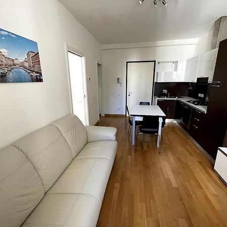 Via Milano Leilighet Trieste Eksteriør bilde